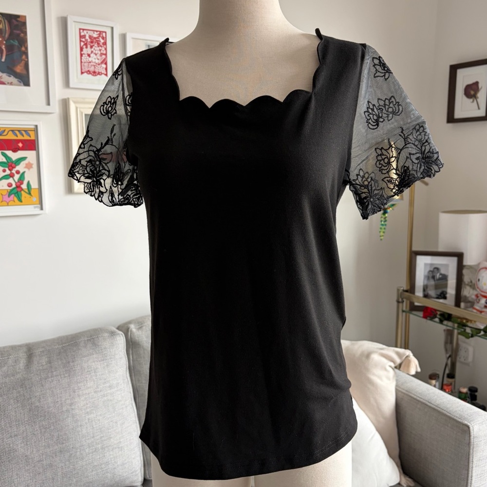 Elegant Black Lace Sleeve Scalloped neckline Top